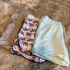 A set of three gap kids fabric shorts! 🐘☀️